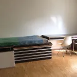 Room in maisonette with garden, parking place