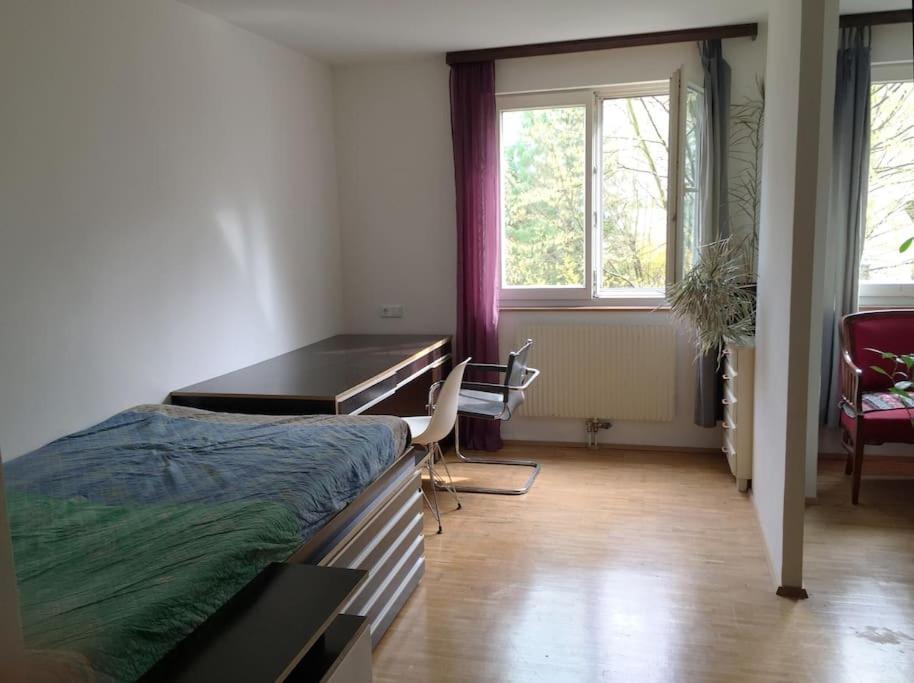 Frühstückspension In Maisonette With Garden, Parking Place