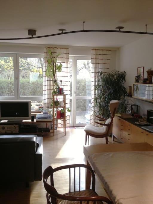 Frühstückspension In Maisonette With Garden, Parking Place